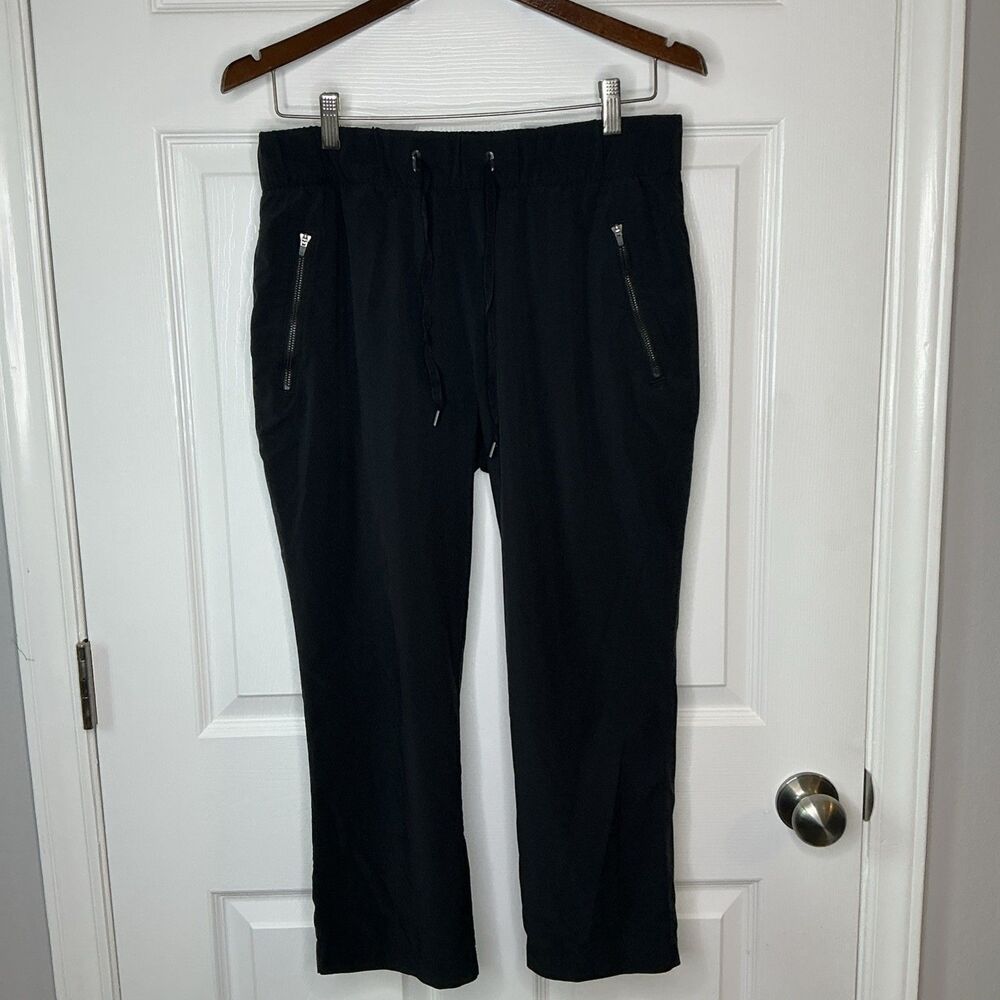 Eddie Bauer Pants Womens Medium Black Hiking Joggers Elastic Waist Zip Pockets